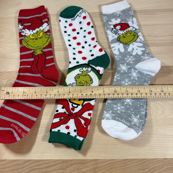 GRINCH Holiday Socks Pk/3 NWOT - Picture 4 of 7